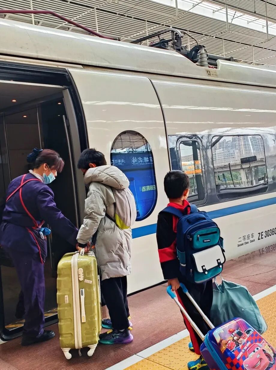 宝贝首张身份证安排！身份证照片回执手机搞定【广东家长必看】